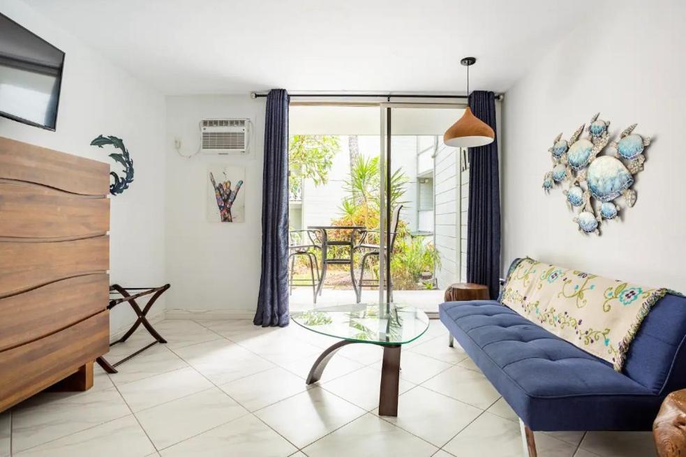 Downtown Hawaiian Theme Condo With Hot Tub, Pool & Beach - Kona Islander Inn 카일루아 코나 외부 사진