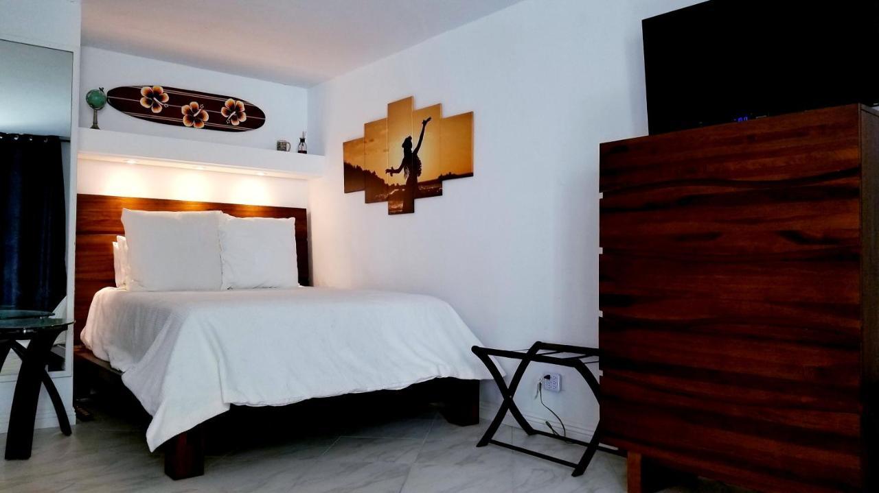 Downtown Hawaiian Theme Condo With Hot Tub, Pool & Beach - Kona Islander Inn 카일루아 코나 외부 사진