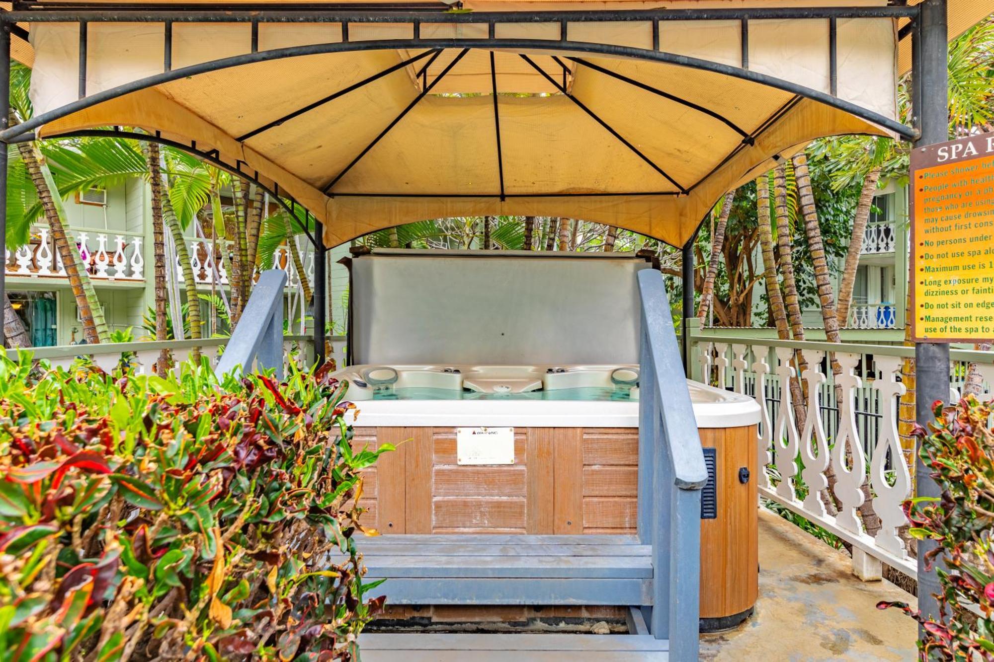 Downtown Hawaiian Theme Condo With Hot Tub, Pool & Beach - Kona Islander Inn 카일루아 코나 외부 사진