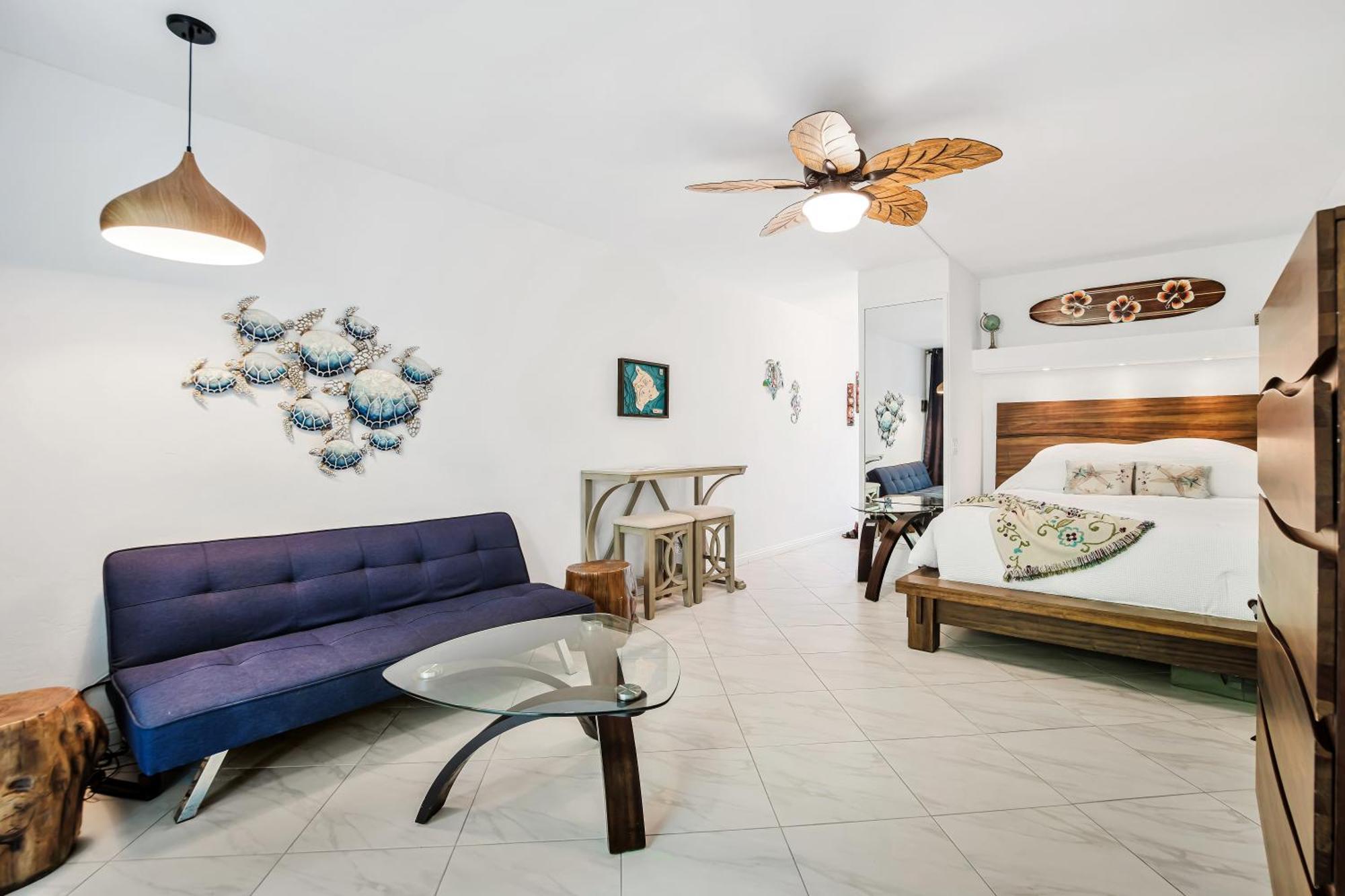 Downtown Hawaiian Theme Condo With Hot Tub, Pool & Beach - Kona Islander Inn 카일루아 코나 외부 사진